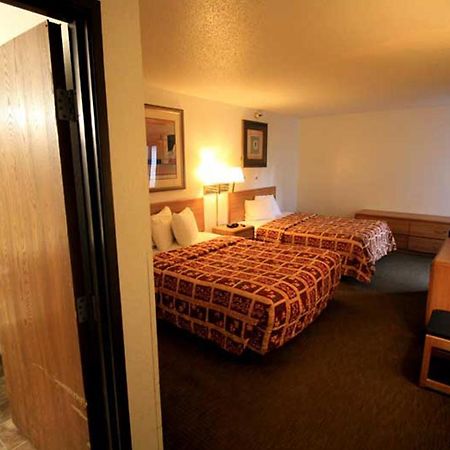 Norwood Inn And Suites - Minneapolis-St Paul روزفيل المظهر الخارجي الصورة