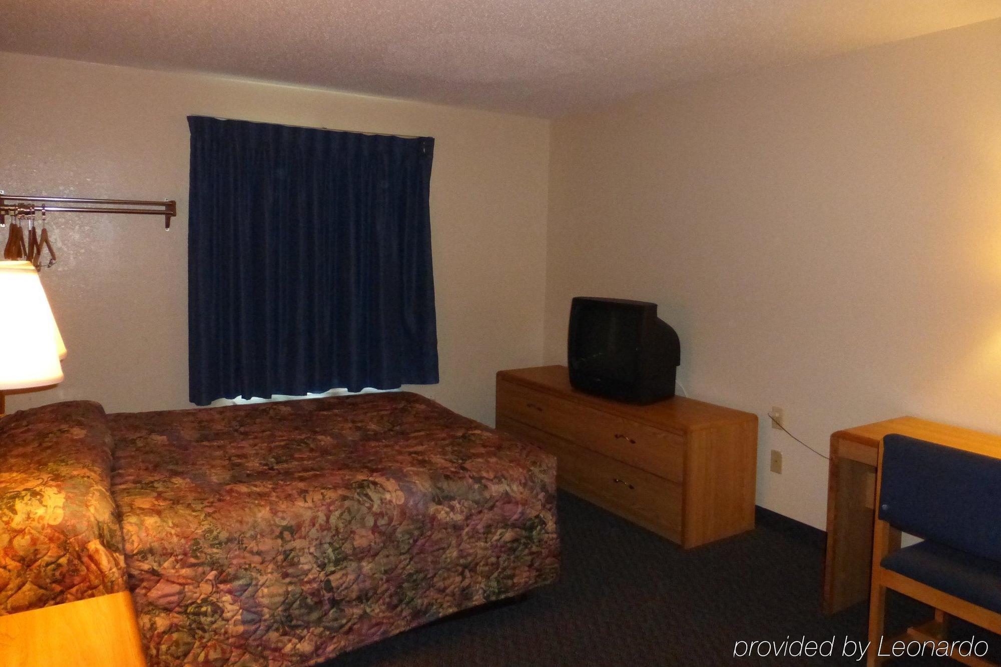 Norwood Inn And Suites - Minneapolis-St Paul روزفيل المظهر الخارجي الصورة