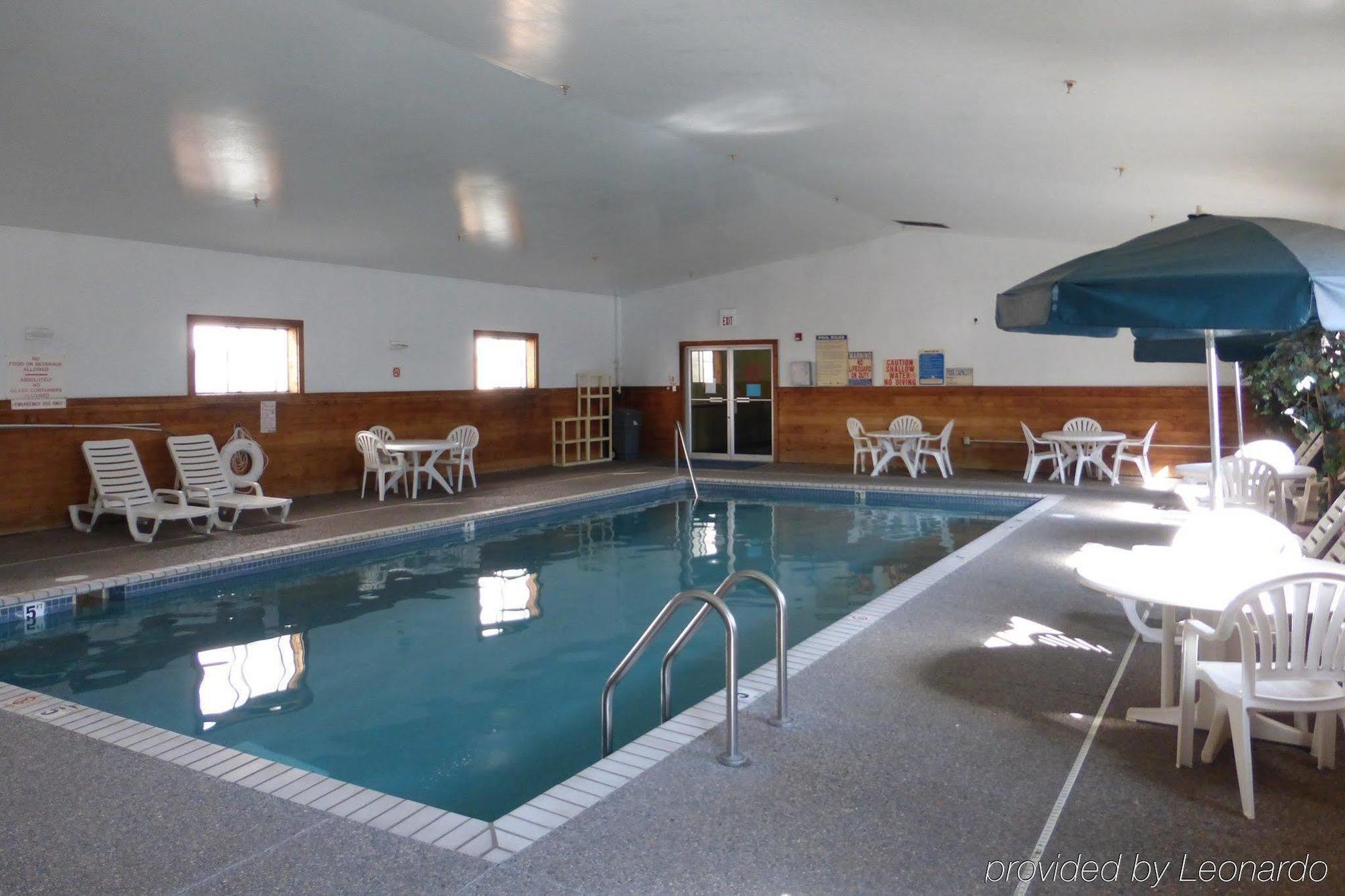Norwood Inn And Suites - Minneapolis-St Paul روزفيل المظهر الخارجي الصورة